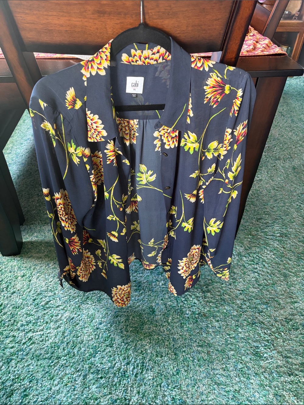 Cabi Floral navy blue button down blouse 3250